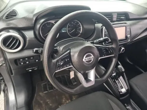 More photos of 2020 Nissan Versa 1.6 S at Gulliver Auto Group, TX