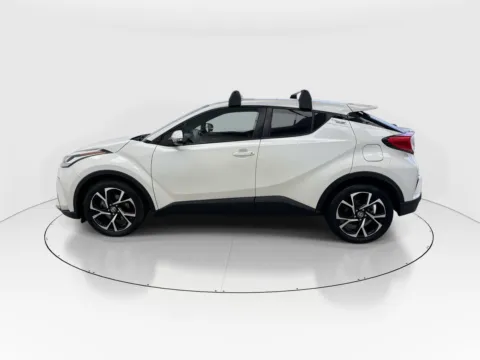 More photos of 2021 Toyota C-HR XLE at Gulliver Auto Group, TX