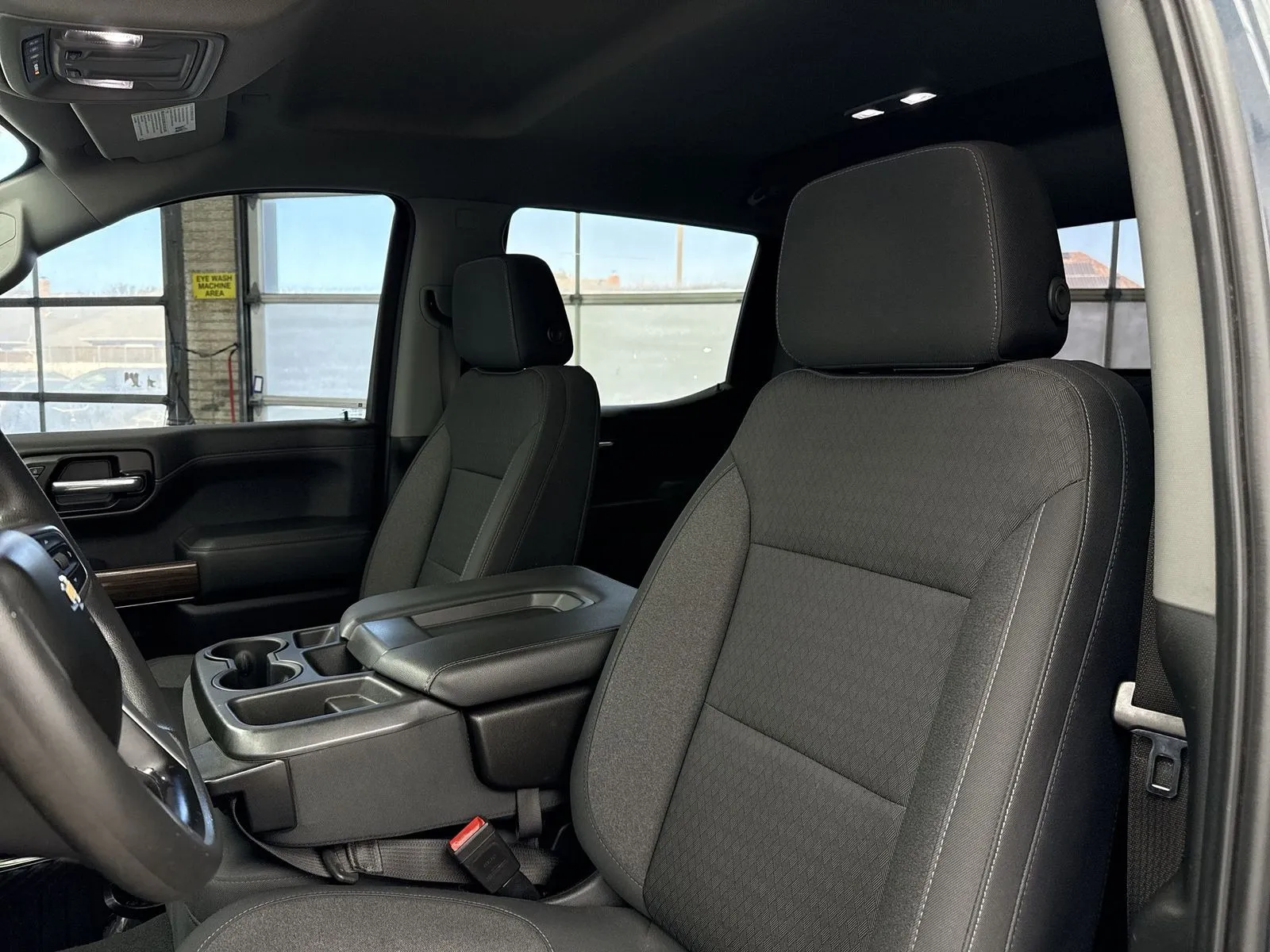 2020 Chevrolet Silverado 1500 LT - Photo 10