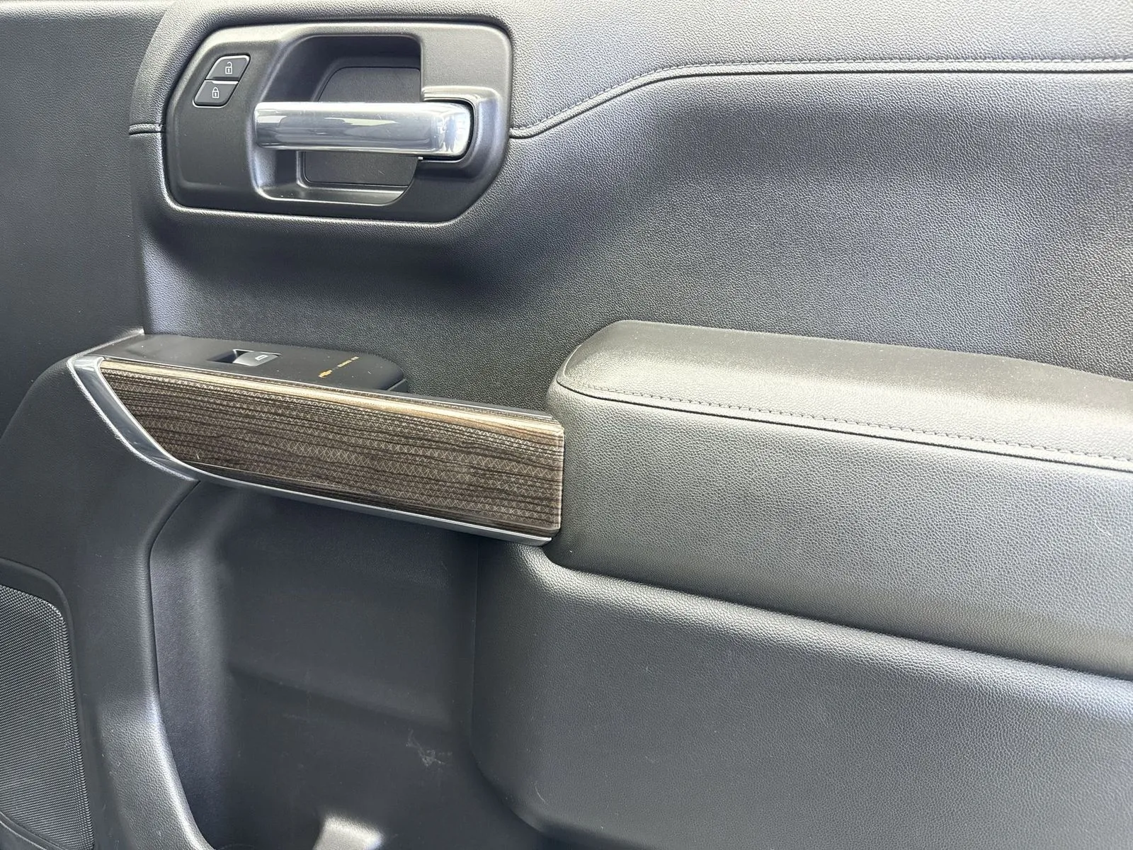 2020 Chevrolet Silverado 1500 LT - Photo 35