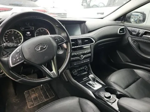 More photos of 2018 INFINITI QX30 Premium at Gulliver Auto Group, TX