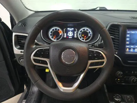 More photos of 2022 Jeep Cherokee X at Gulliver Auto Group, TX