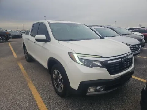 Another view of 2018 Honda Ridgeline RTL-E for sale in Plano, TX at Gulliver Auto Group