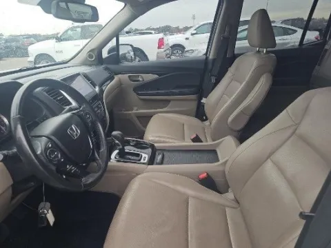 More photos of 2018 Honda Ridgeline RTL-E at Gulliver Auto Group, TX