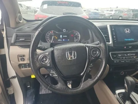 More photos of 2018 Honda Ridgeline RTL-E at Gulliver Auto Group, TX