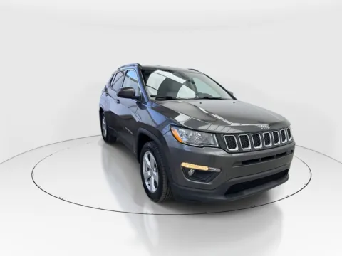 Photos of 2019 Jeep Compass Latitude for sale in Plano, TX at Gulliver Auto Group