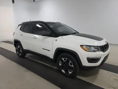 More photos of 2018 Jeep Compass Trailhawk at Gulliver Auto Group, TX