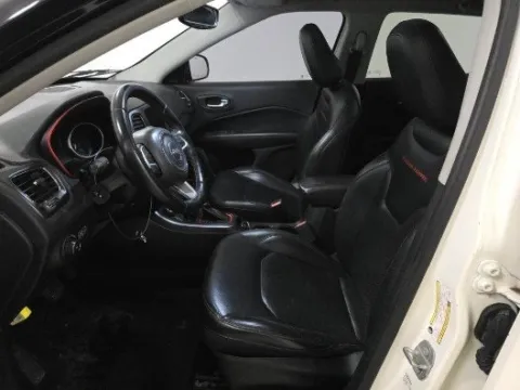 More photos of 2018 Jeep Compass Trailhawk at Gulliver Auto Group, TX