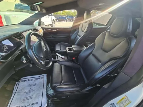 More photos of 2020 Tesla Model X Long Range at Gulliver Auto Group, TX