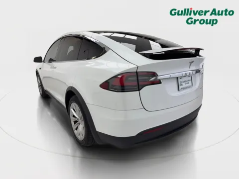 More photos of 2020 Tesla Model X Long Range at Gulliver Auto Group, TX