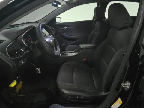 More photos of 2020 Chevrolet Malibu LT at Gulliver Auto Group, TX