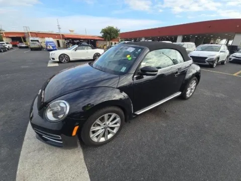 Black 2019 Volkswagen Beetle Convertible 2.0T SE for sale in Plano, TX