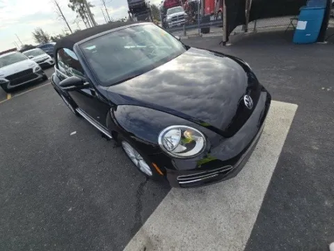 Photos of 2019 Volkswagen Beetle Convertible 2.0T SE for sale in Plano, TX at Gulliver Auto Group