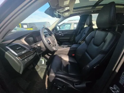More photos of 2019 Volvo XC90 T6 Momentum at Gulliver Auto Group, TX