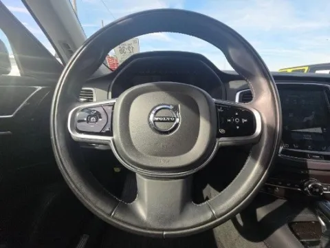 More photos of 2019 Volvo XC90 T6 Momentum at Gulliver Auto Group, TX