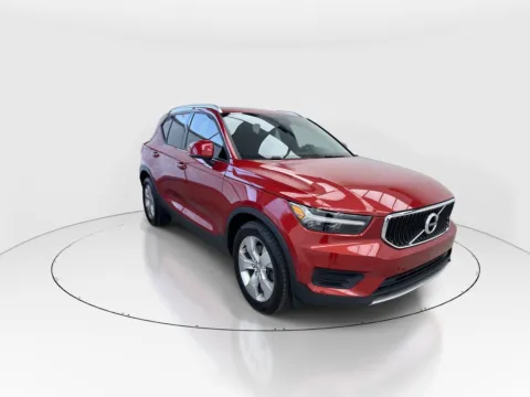 Photos of 2019 Volvo XC40 Momentum for sale in Plano, TX at Gulliver Auto Group