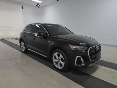 More photos of 2022 Audi Q5 45 S line Premium at Gulliver Auto Group, TX