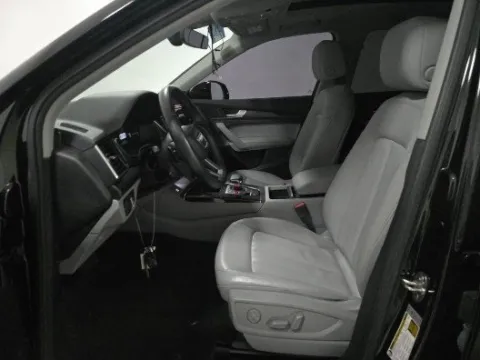 More photos of 2022 Audi Q5 45 S line Premium at Gulliver Auto Group, TX