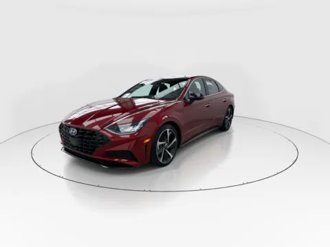 More photos of 2023 Hyundai Sonata SEL Plus at Gulliver Auto Group, TX