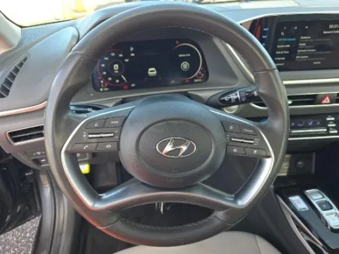 More photos of 2023 Hyundai Sonata SEL at Gulliver Auto Group, TX