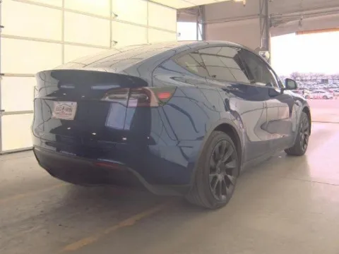 Photos of 2020 Tesla Model Y Long Range for sale in Plano, TX at Gulliver Auto Group