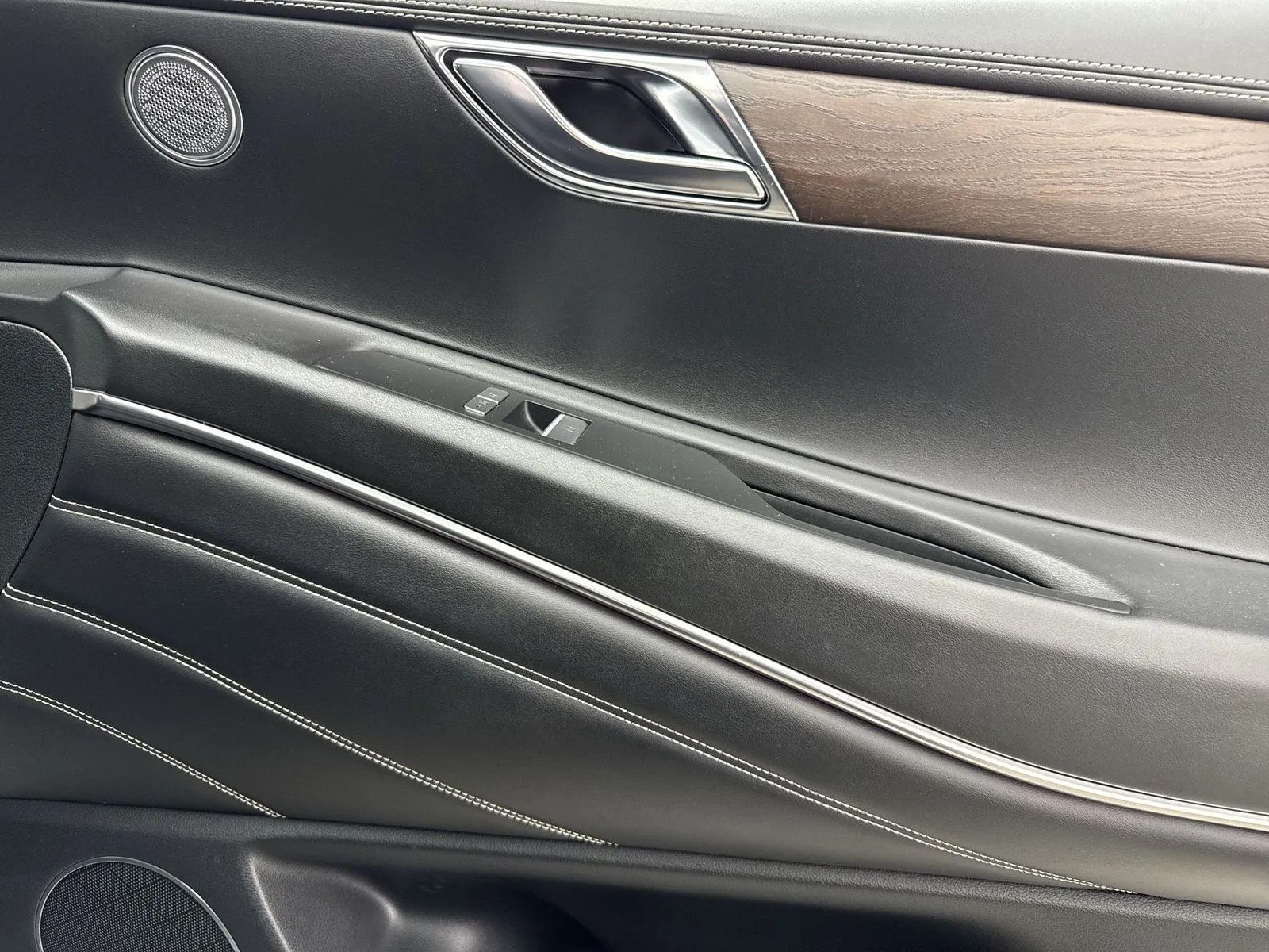 2021 GENESIS GV80 Standard - Photo 36