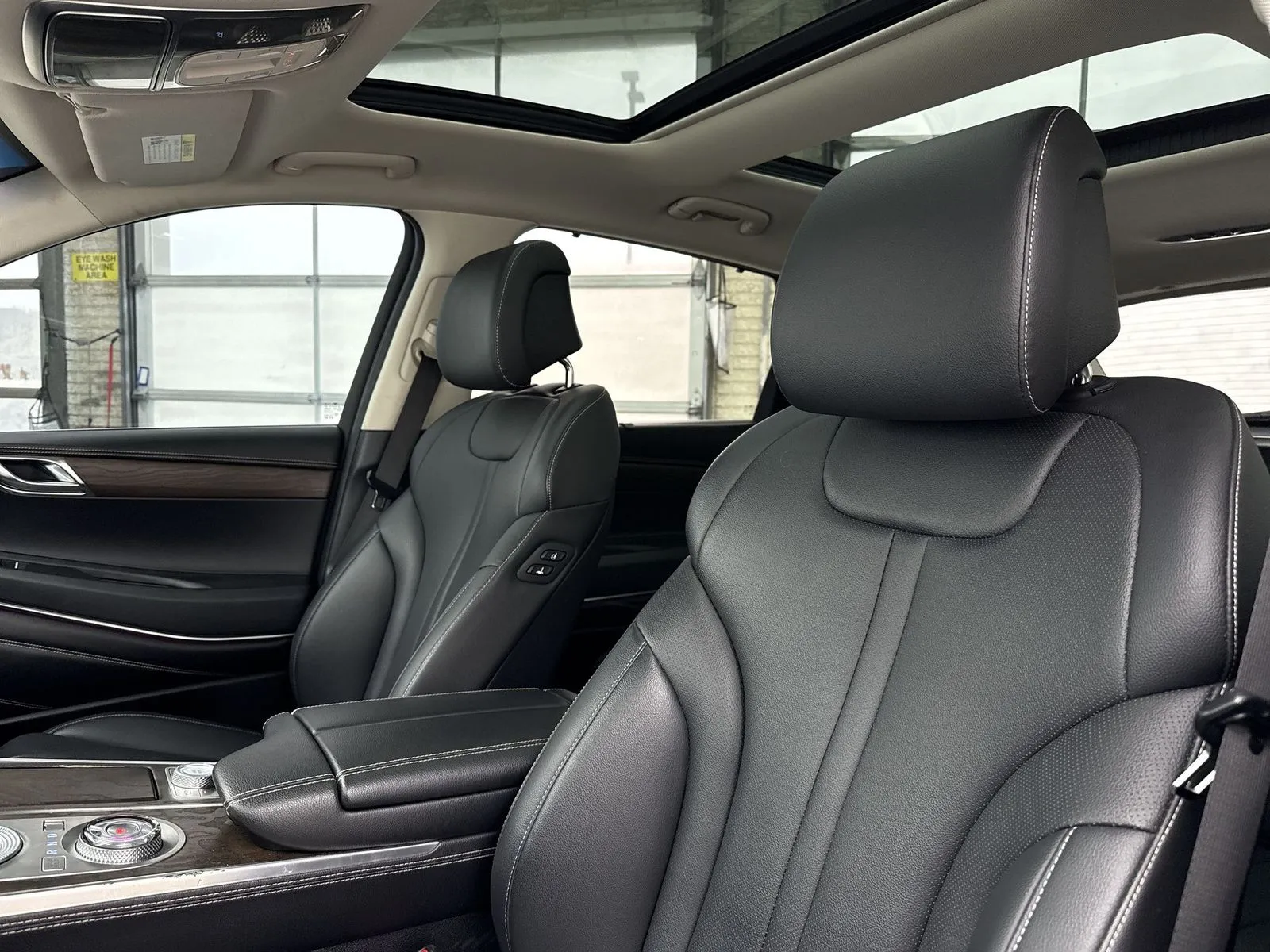 2021 GENESIS GV80 Standard - Photo 10