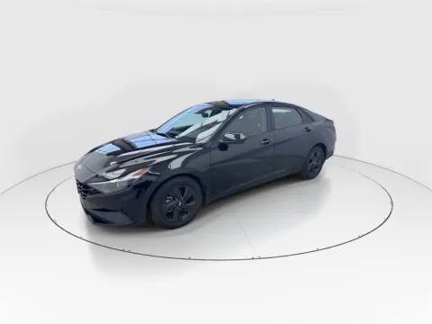 More photos of 2023 Hyundai Elantra SEL at Gulliver Auto Group, TX