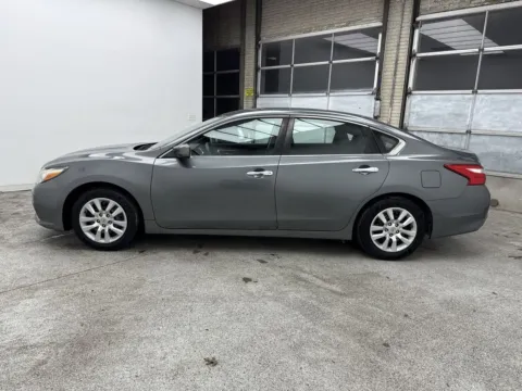 More photos of 2016 Nissan Altima 2.5 S at Gulliver Auto Group, TX