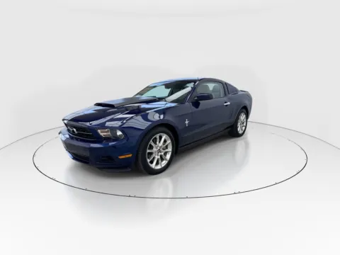 More photos of 2011 Ford Mustang V6 Premium at Gulliver Auto Group, TX