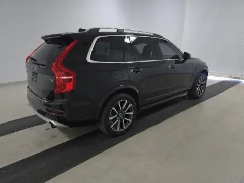 Photos of 2019 Volvo XC90 T5 Momentum for sale in Plano, TX at Gulliver Auto Group