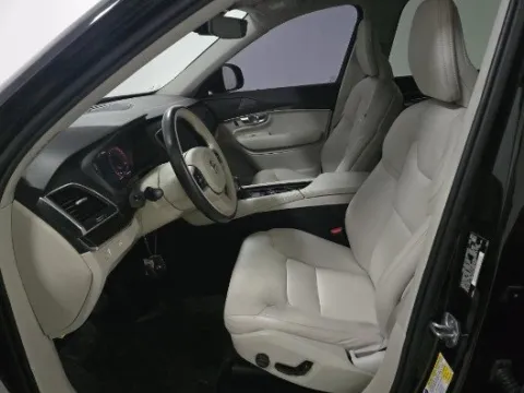 More photos of 2019 Volvo XC90 T5 Momentum at Gulliver Auto Group, TX