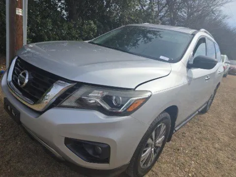Silver 2018 Nissan Pathfinder SV for sale in Plano, TX