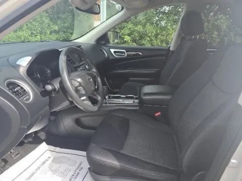 More photos of 2018 Nissan Pathfinder SV at Gulliver Auto Group, TX