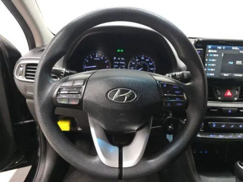 More photos of 2018 Hyundai Elantra GT at Gulliver Auto Group, TX