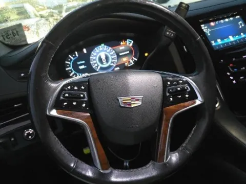 More photos of 2019 Cadillac Escalade Luxury at Gulliver Auto Group, TX