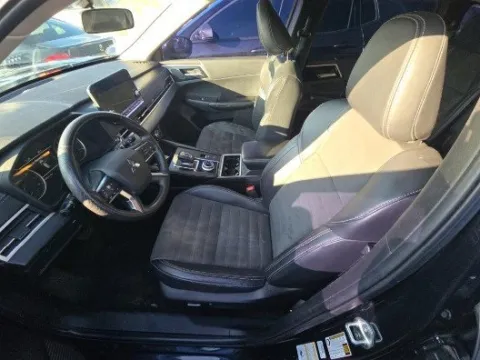 More photos of 2022 Mitsubishi Outlander Black Edition at Gulliver Auto Group, TX