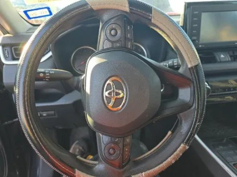 More photos of 2022 Toyota RAV4 XLE at Gulliver Auto Group, TX