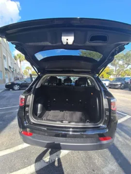 More photos of 2018 Jeep Compass Latitude at Gulliver Auto Group, TX