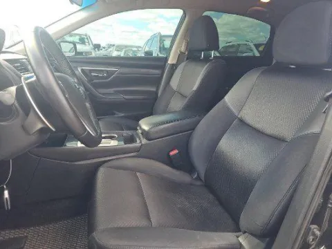 More photos of 2018 Nissan Altima 2.5 SR at Gulliver Auto Group, TX