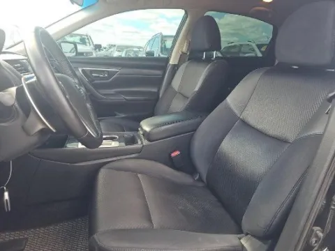 More photos of 2018 Nissan Altima 2.5 SR at Gulliver Auto Group, TX