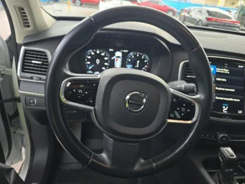 More photos of 2020 Volvo XC90 T5 Momentum at Gulliver Auto Group, TX