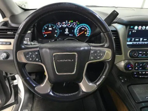 More photos of 2020 GMC Yukon Denali at Gulliver Auto Group, TX