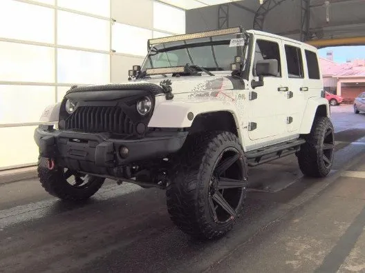White 2016 Jeep Wrangler Unlimited Sahara for sale in Plano, TX