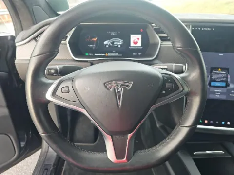 More photos of 2017 Tesla Model X 75D at Gulliver Auto Group, TX