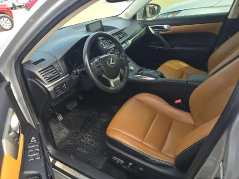 More photos of 2014 Lexus CT 200h at Gulliver Auto Group, TX