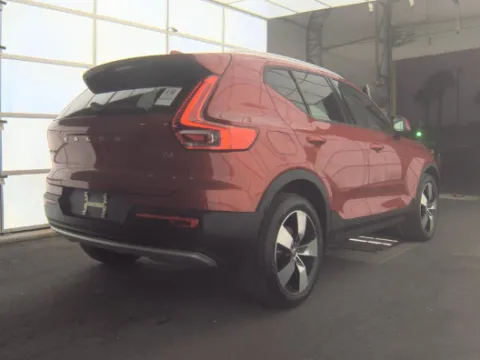 Photos of 2019 Volvo XC40 Momentum for sale in Plano, TX at Gulliver Auto Group