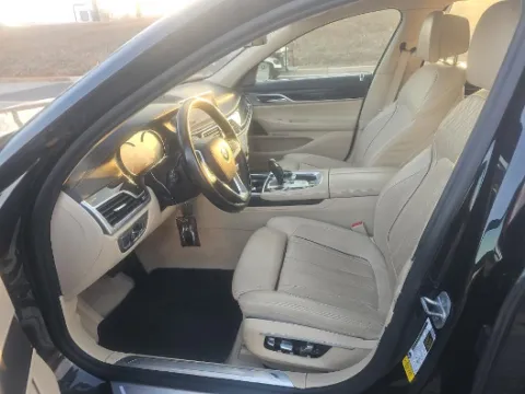 More photos of 2017 BMW 7 Series 750i at Gulliver Auto Group, TX