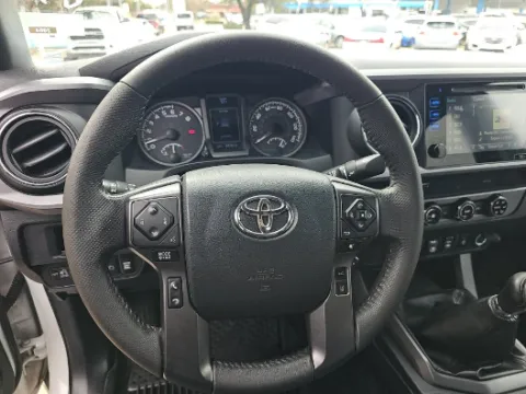 More photos of 2018 Toyota Tacoma TRD Off-Road at Gulliver Auto Group, TX