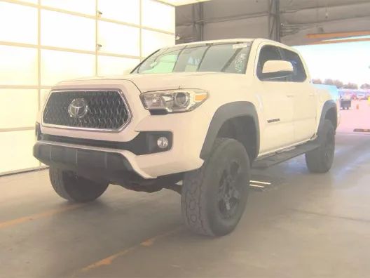 White 2018 Toyota Tacoma TRD Off-Road for sale in Plano, TX